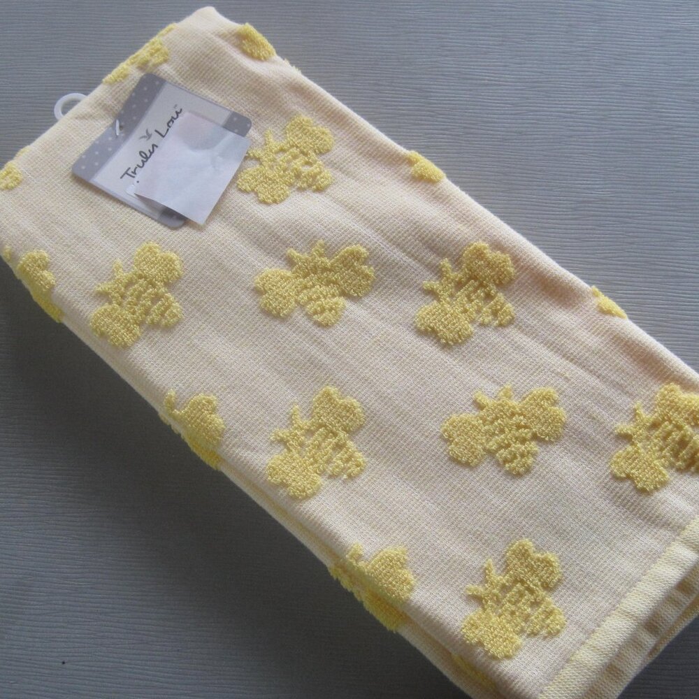 Set of 2 Truly Lou Kitchen Dish Towel NWT yellow with bees